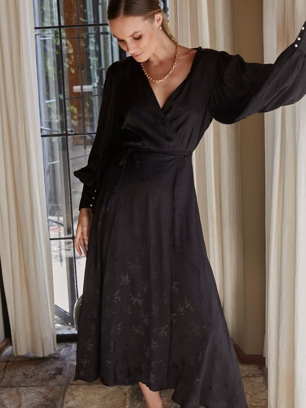 ELF Isabella Long Sleeve Wrap Cocktail Dress Size Small